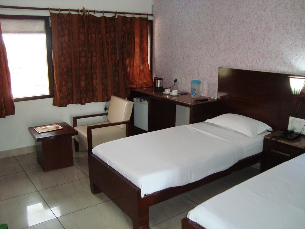 Hotel Dawat Palace Agra  Zimmer foto